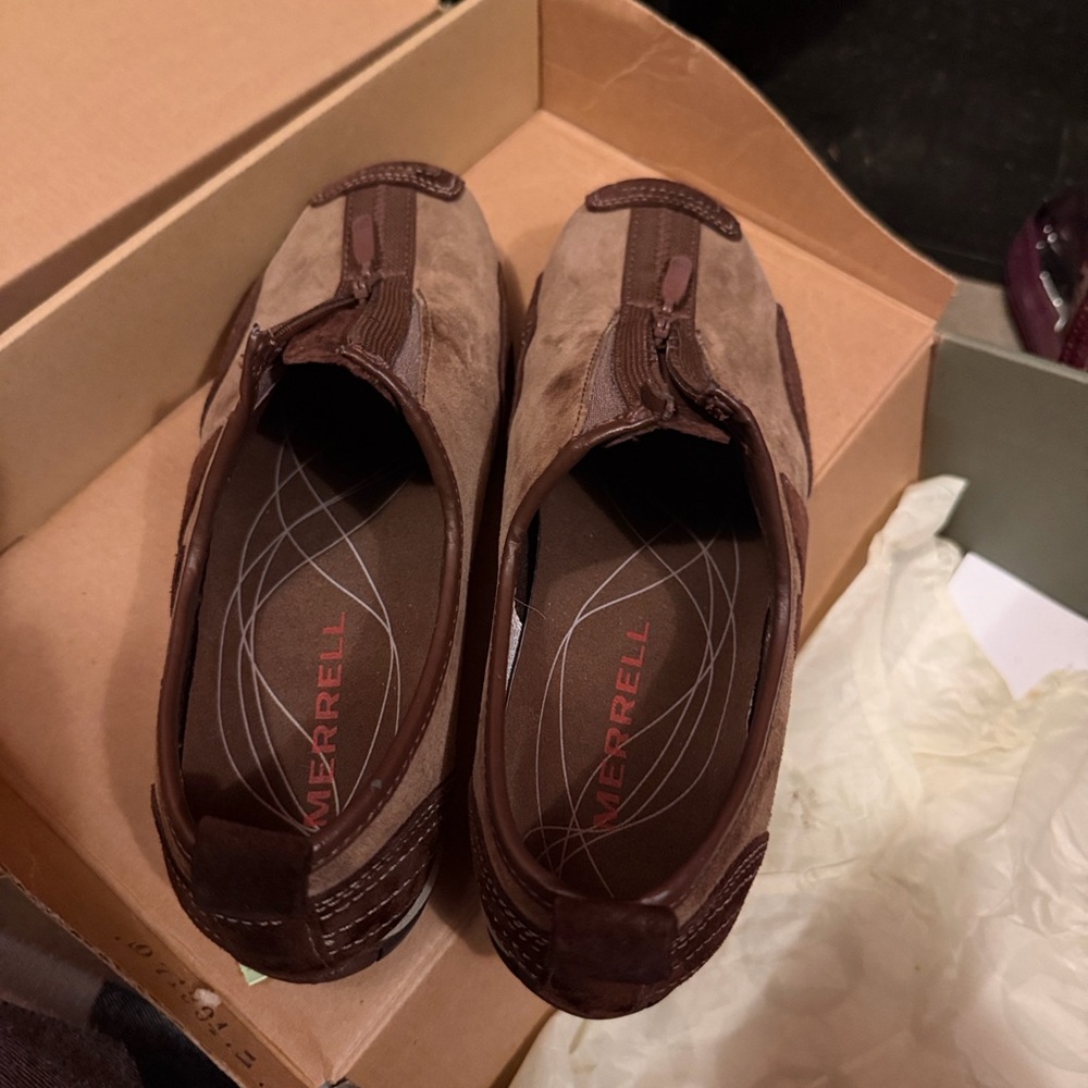 Merrell Barrado Leather Shoes in Brown
